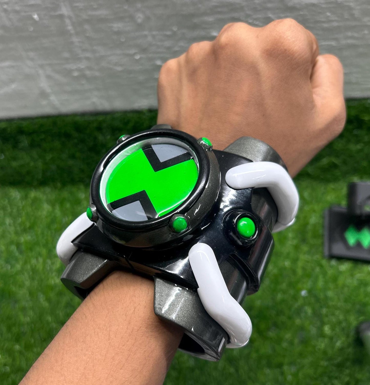 Omnitrix - Ben 10 Classic Pop Up Watch Replica, Collectables, Cosplay Props , Gifts