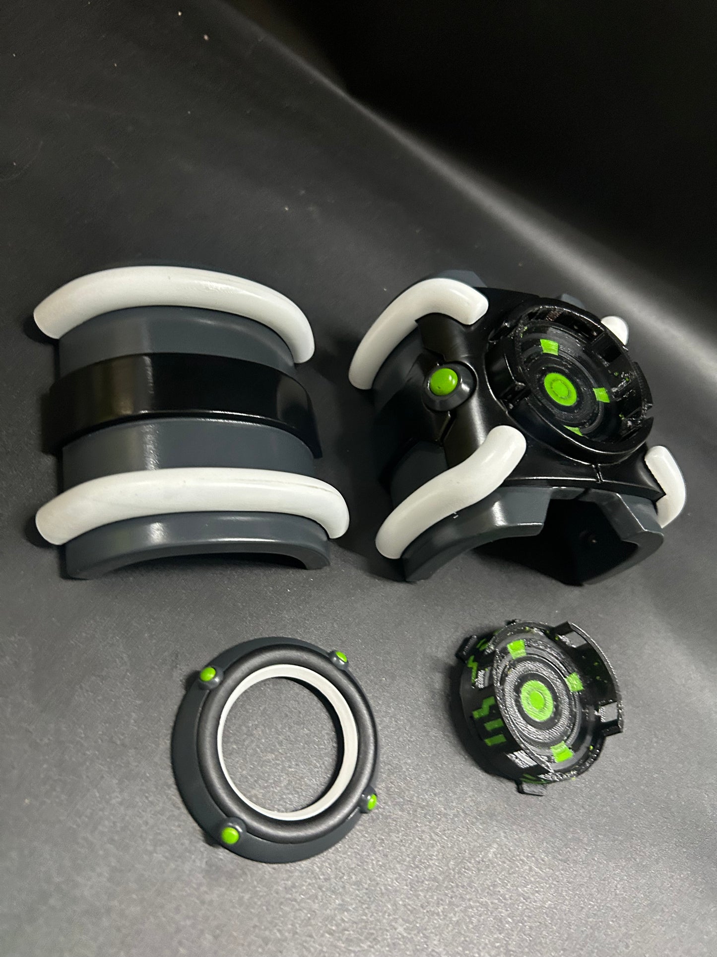POP UP Omnitrix - Ben 10 Classic Smartwatch Case | Fits Samsung Galaxy Watch(Smartwatch not Included)