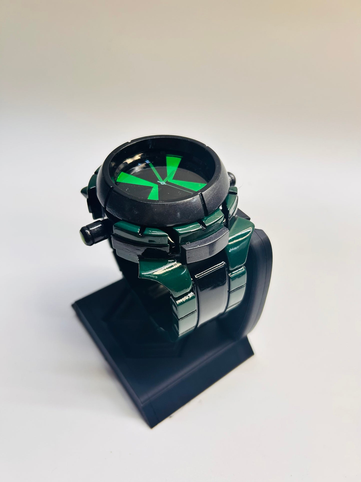 Omnitrix - Ben 10 Smartwatch Case | Fits Samsung Galaxy Watch(Smartwatch not Included)