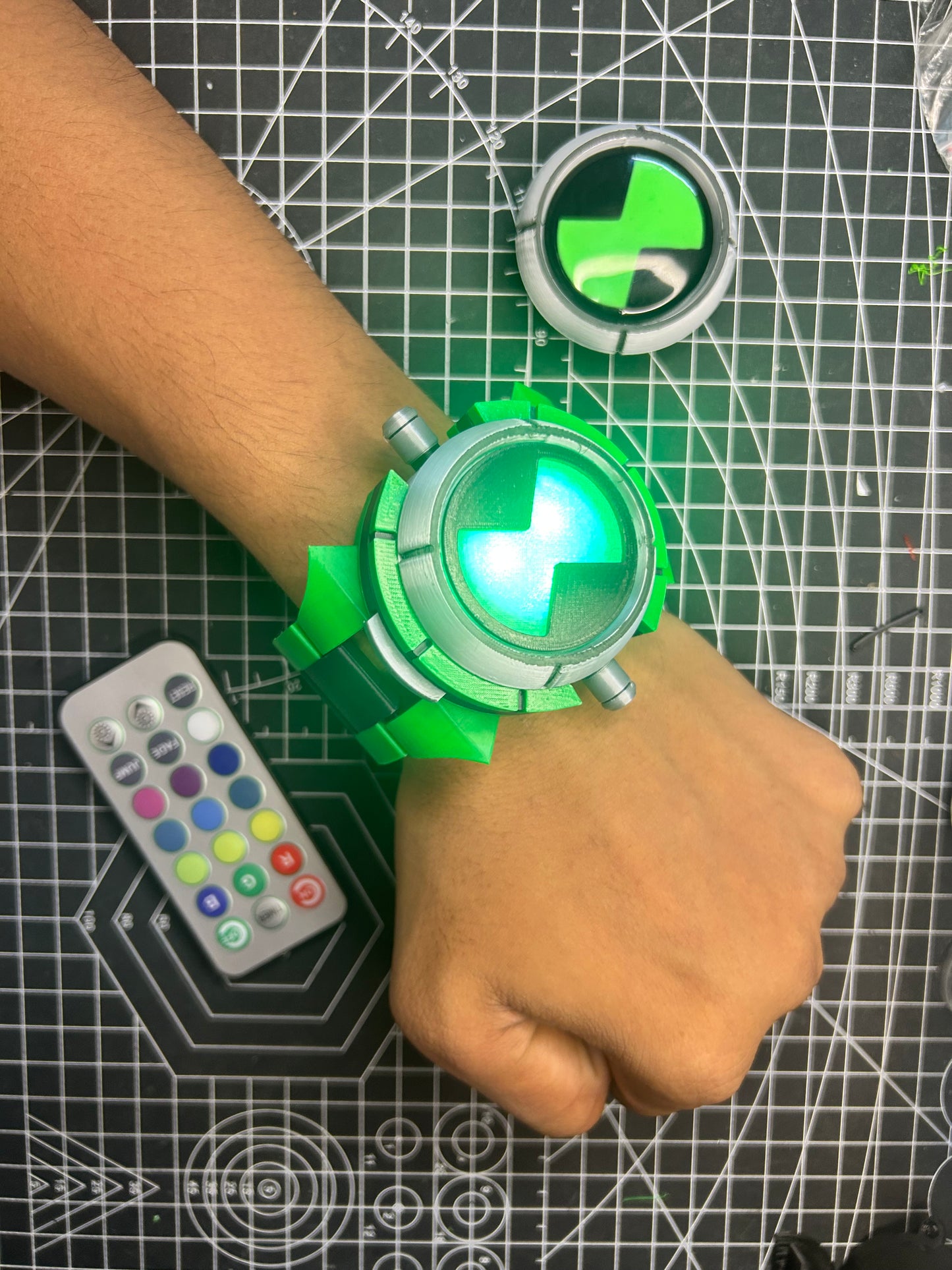 Omnitrix - Ben 10 Alien Force Pop Up Watch 3D Printed Replica, Collectables