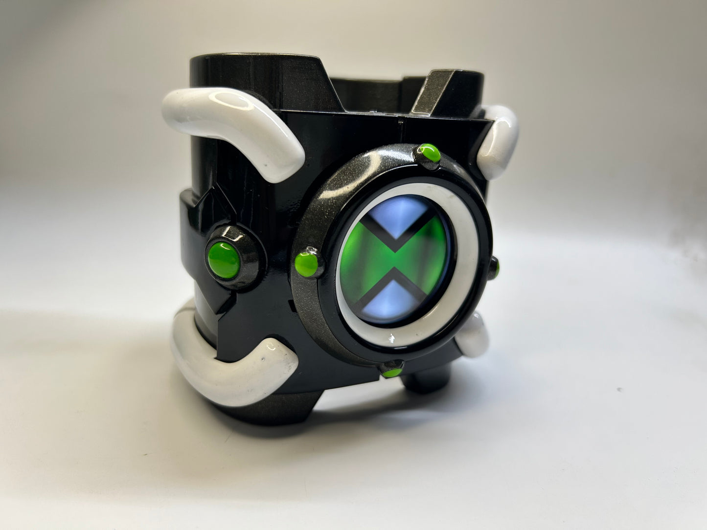 Omnitrix - Ben 10 Classic Smartwatch Case | Fits Samsung Galaxy Watch(Smartwatch not Included)