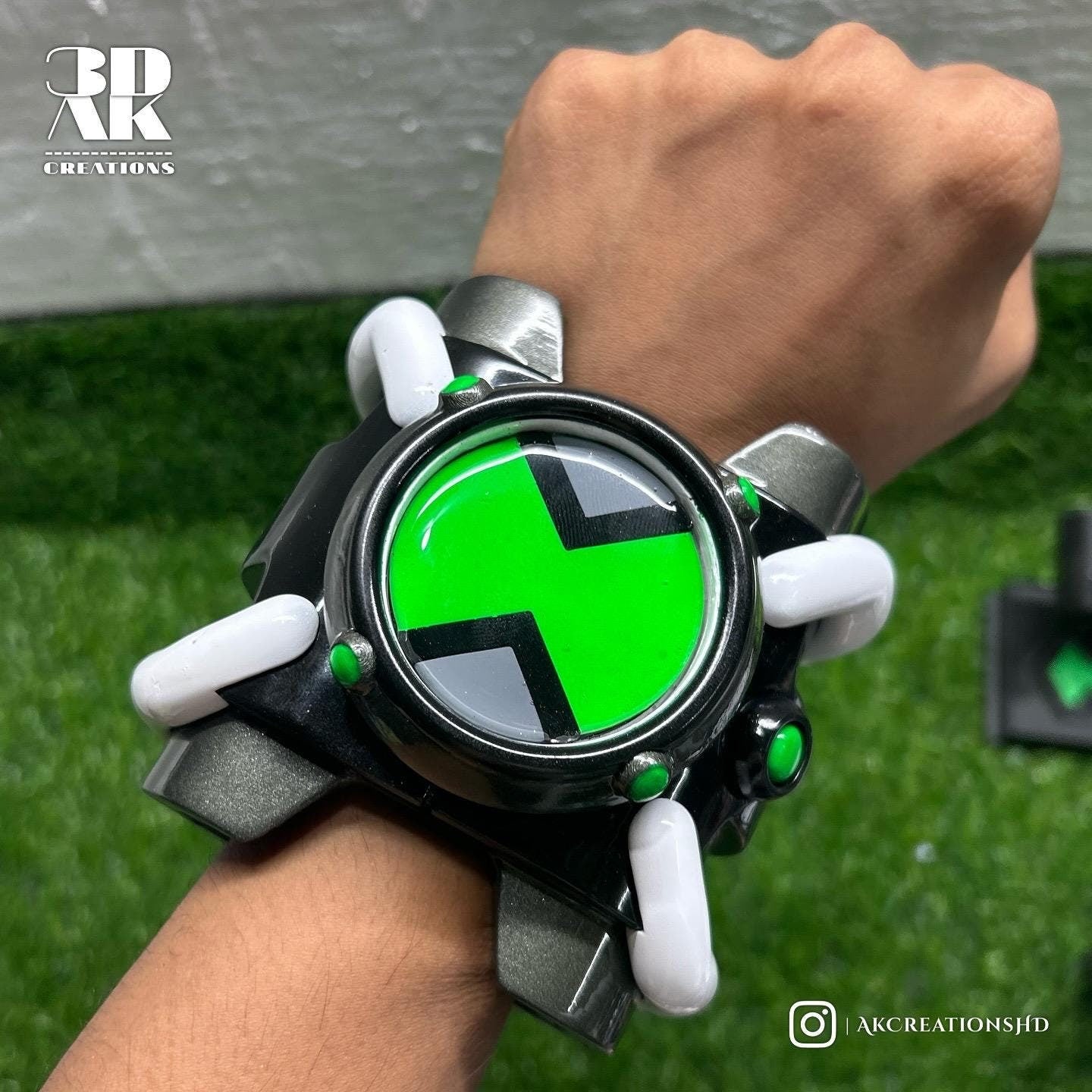 Omnitrix - Ben 10 Classic Pop Up Watch Replica, Collectables, Cosplay Props , Gifts